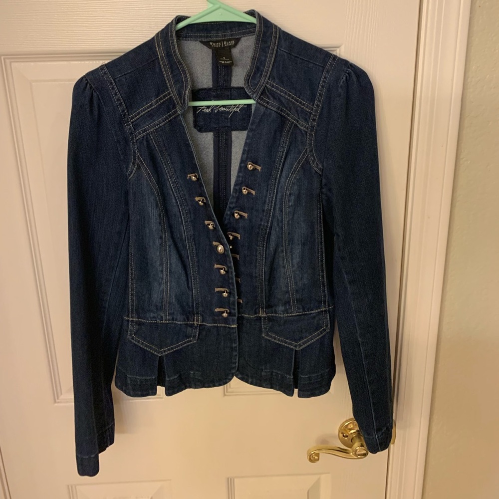 White House Black Market gorgeous jean jacket